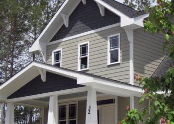 BUZZ Siding Contractors near me in Crystal Lake & Siding Installation